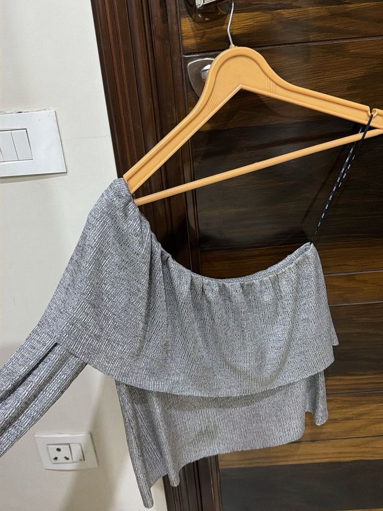 Chic One side Off-Shoulder Ruffle Top