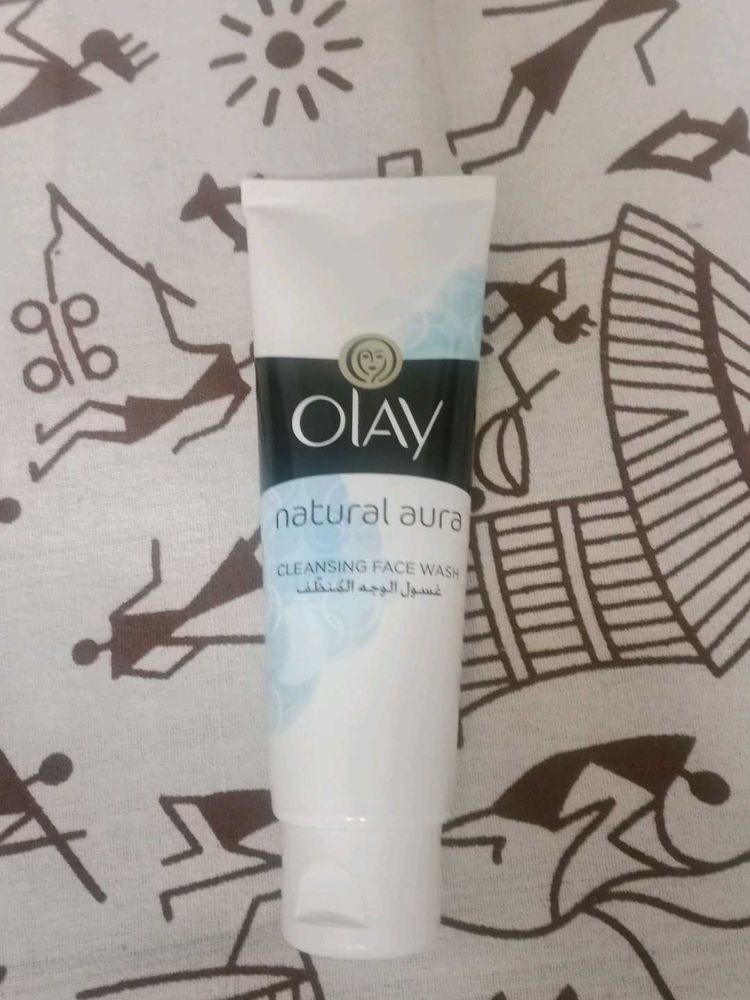 dubai Olay Natural Aura Cleansing Face Wash
