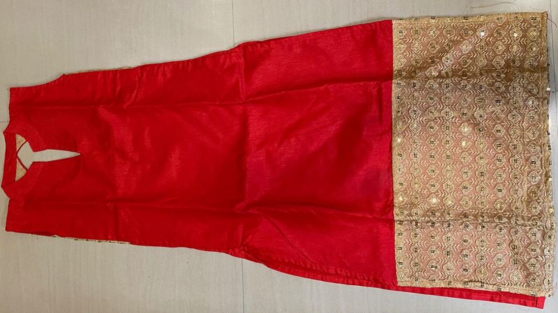 PRICE DROP Red &amp; GoldKurtaNever used | br