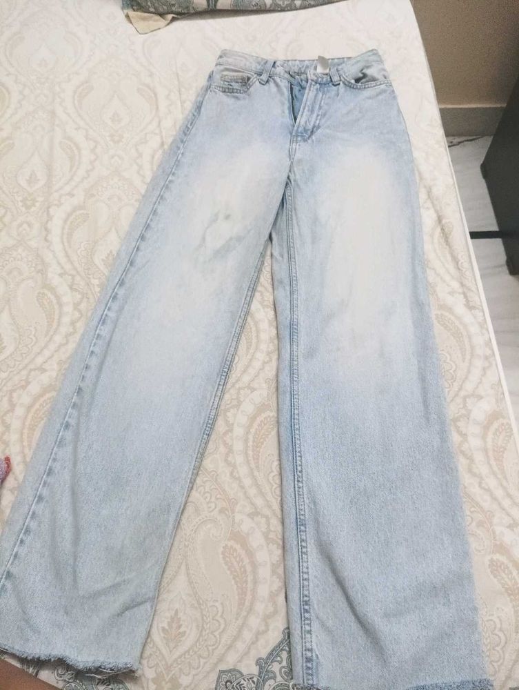 Light Wash Wide Leg Jeans