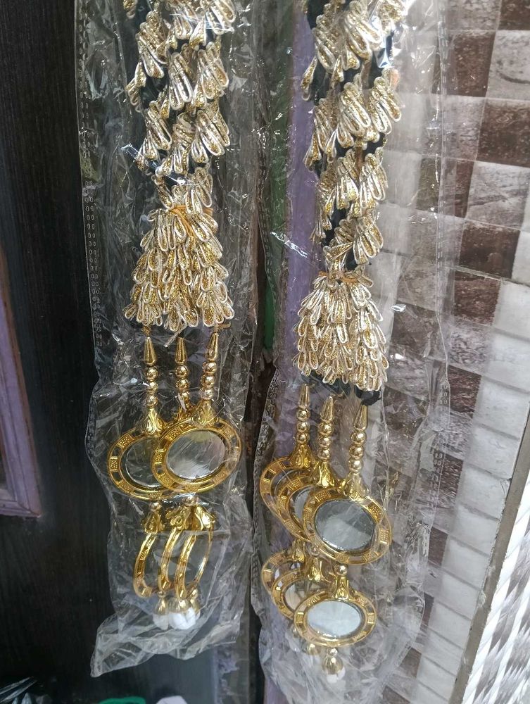 Embellished Golden Tassels Paranda