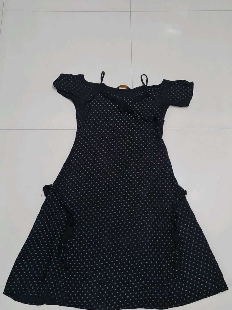Elegant black dress