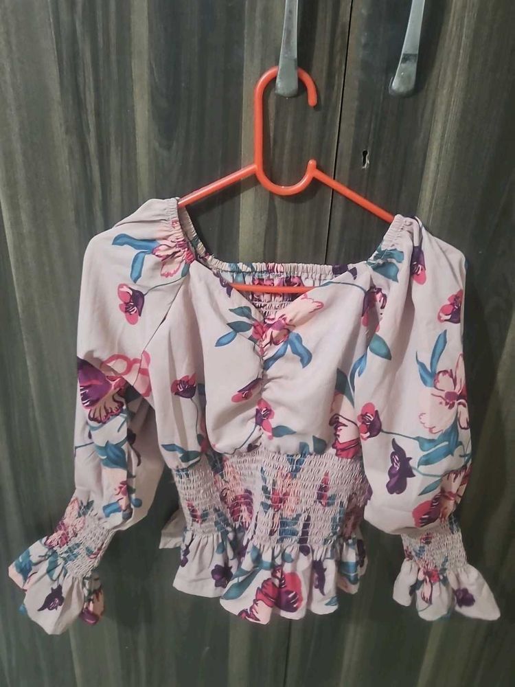 Floral Smocked Puff Sleeve Top