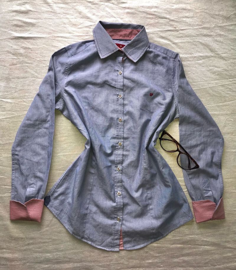 Classy blue red detailed shirt