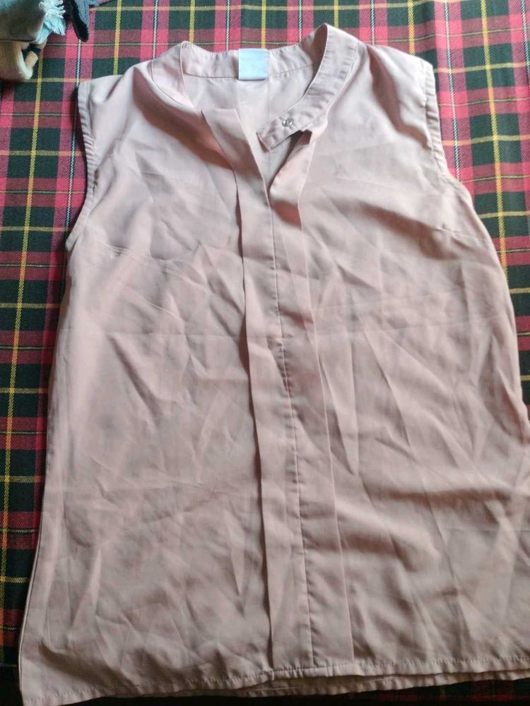 Sleeveless Pink Collared Blouse