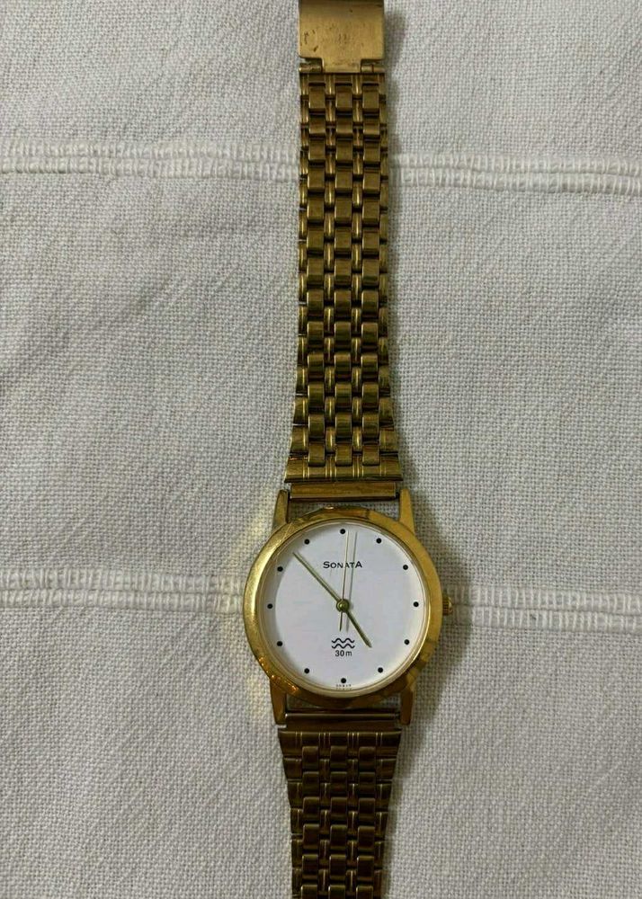 Sonata Gold Analog Watch (Unisex)