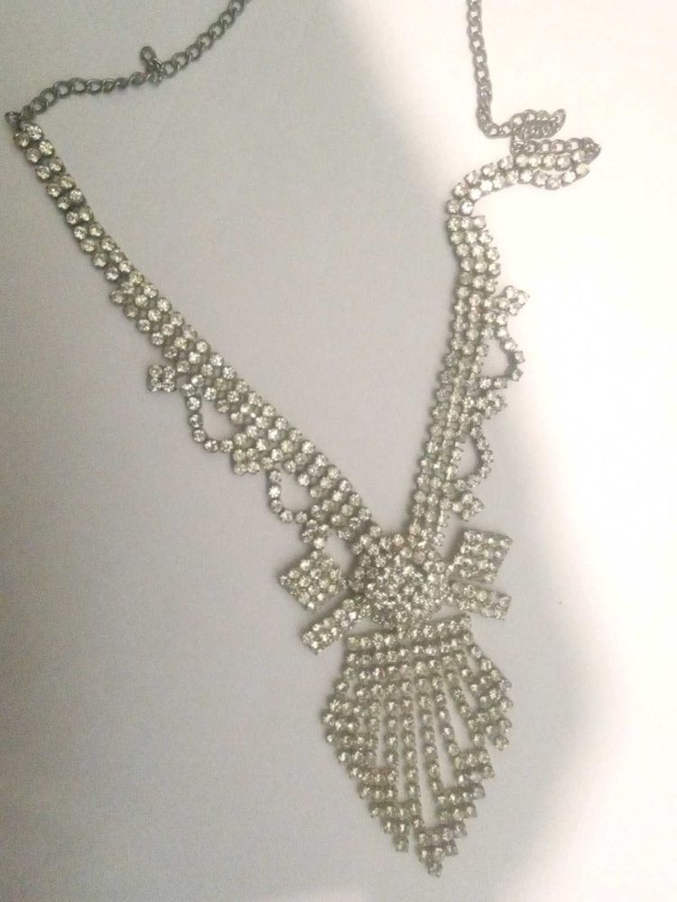Sparkling Rhinestone Necklace