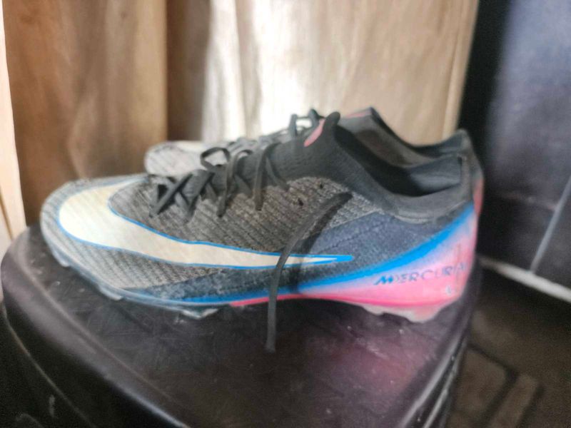 Nike Air Zoom MercurialVapor 16 Elite FG football