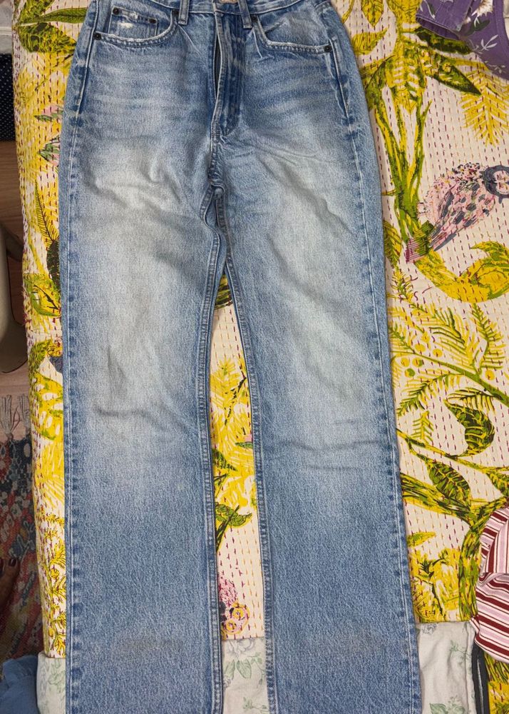 Light Wash High Rise Jeans