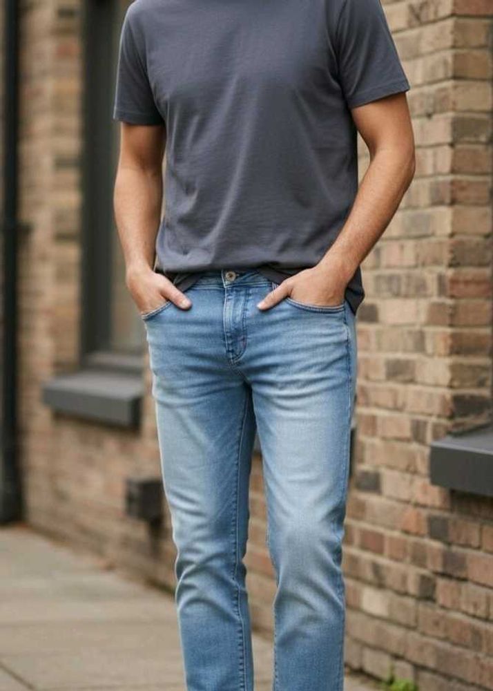 ✅Stylish Light Wash Denim Jeans✅