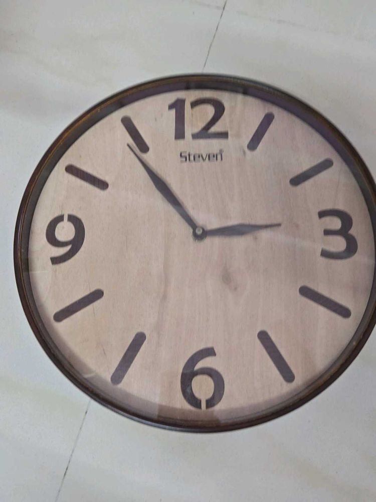 Classic Steven Wall Clock