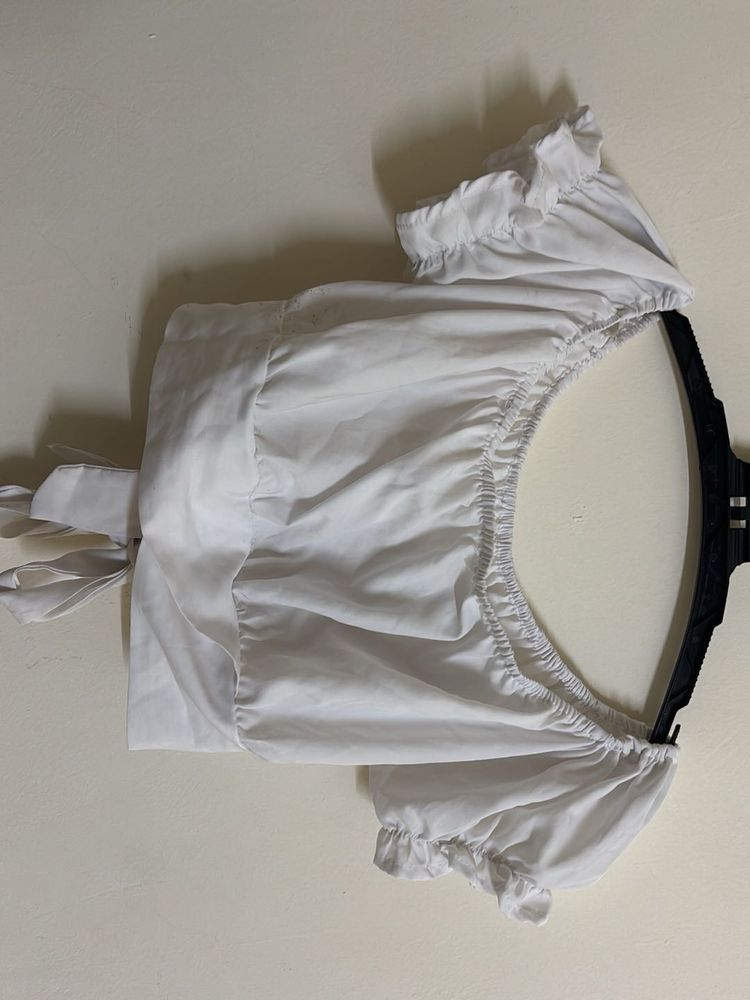 Off-Shoulder Puff Sleeve Crop Top