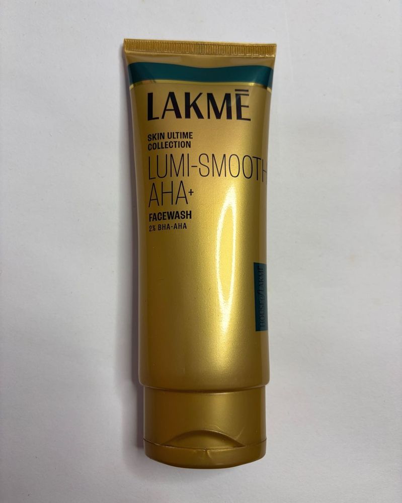 Lakme Lumi-Smooth AHA+ Facewash