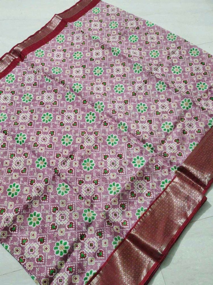Elegant Pink Floral Saree