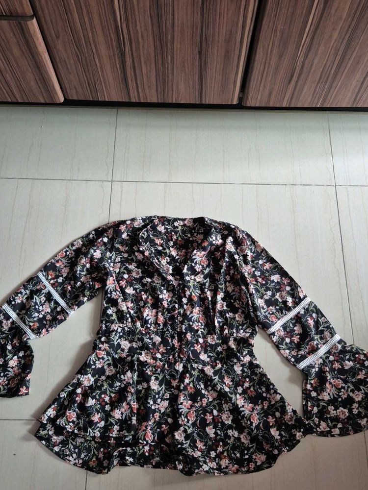 Floral Print Flared Sleeve Dress