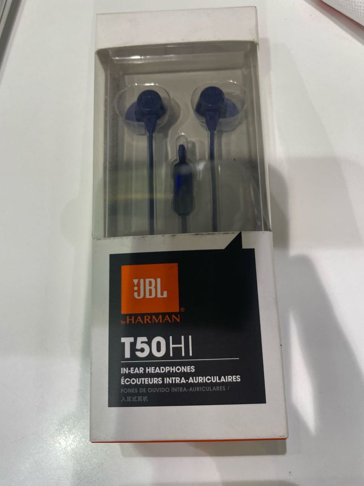 Jbl earphone must buy