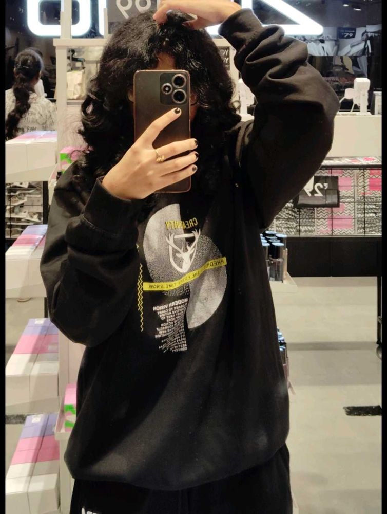 Oversized Black sweatshirt