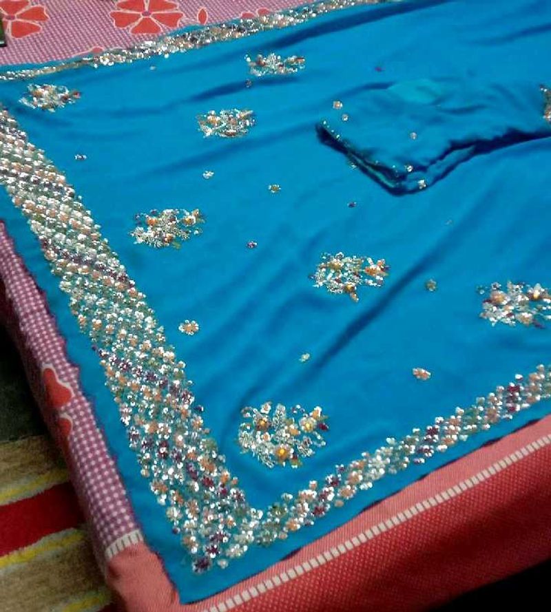 Heavy Saree With Blouse Combo ❤️