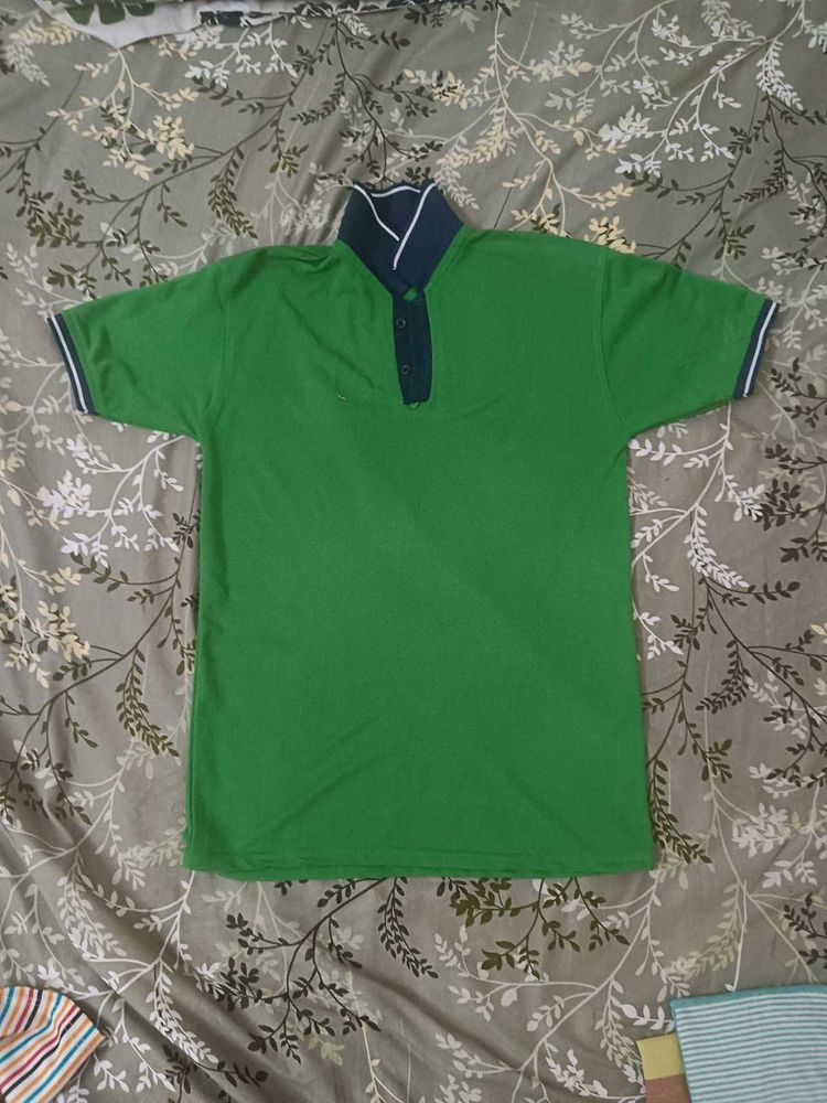 Green T-Shirt Length-100cm breadth-40cm