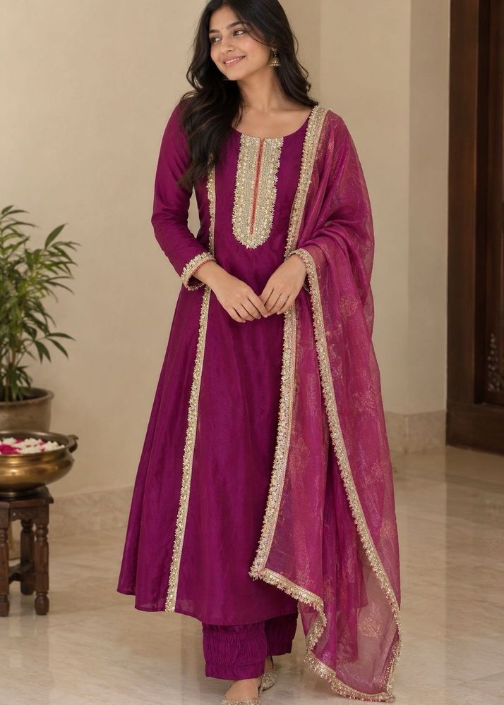 BRAND NEW Elegant Purple Kurta Set with Dupatta