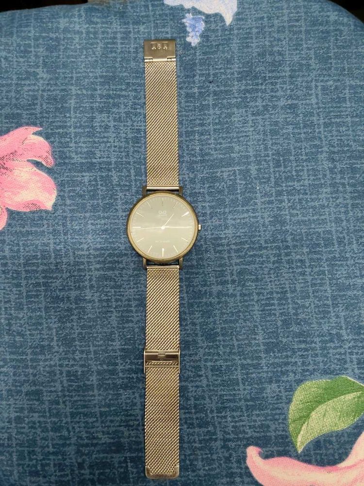 Classic silver Mesh Strap Watch