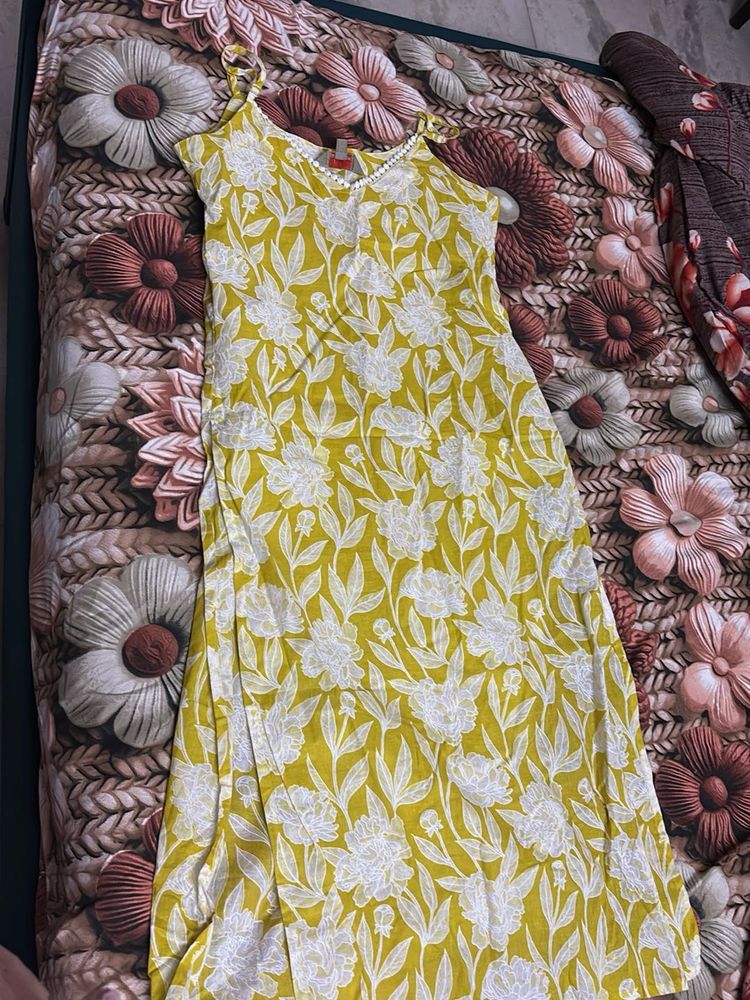 Beautiful Yellow Floral Kurta