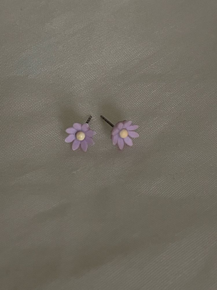 Cute Flower Stud🌸🎀✨