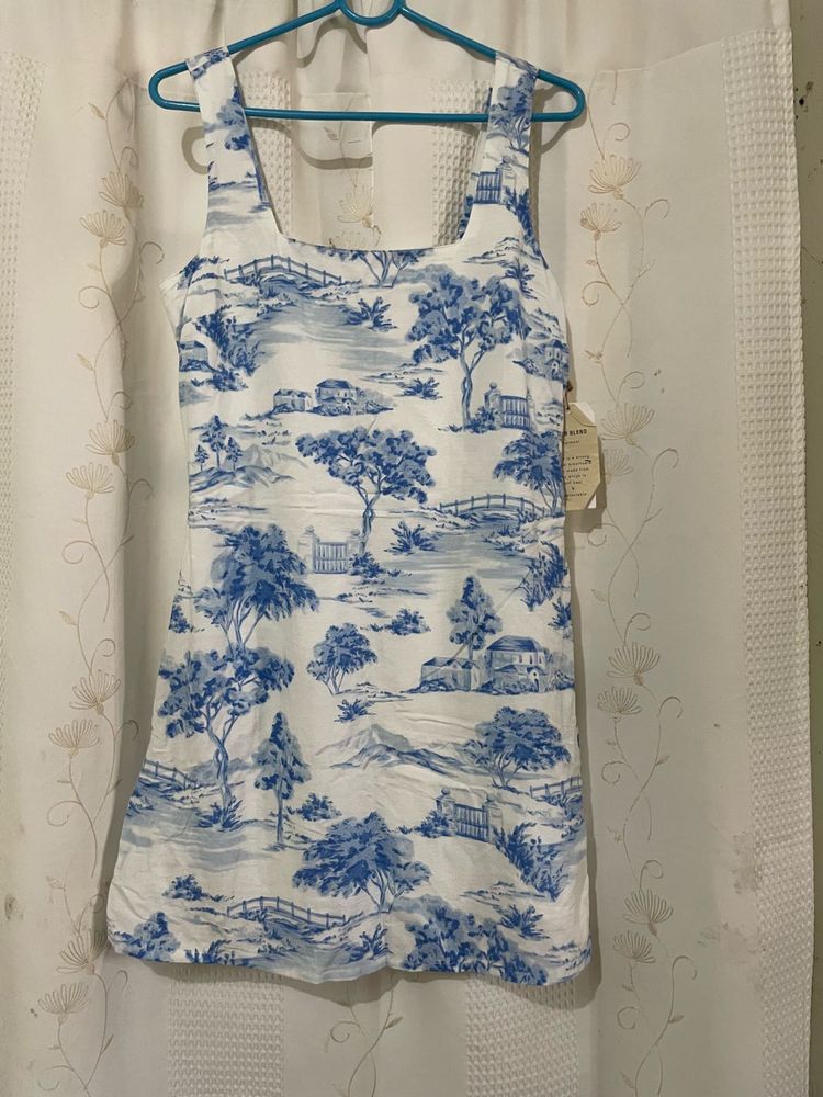 Mini dress