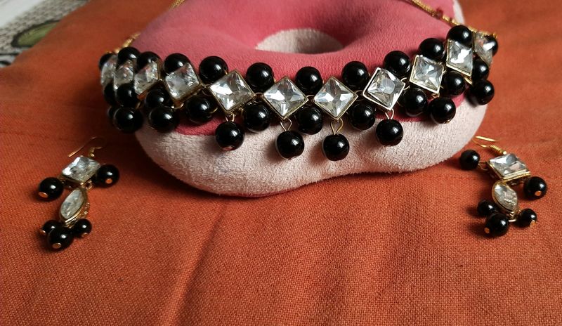 Black Stone Choker