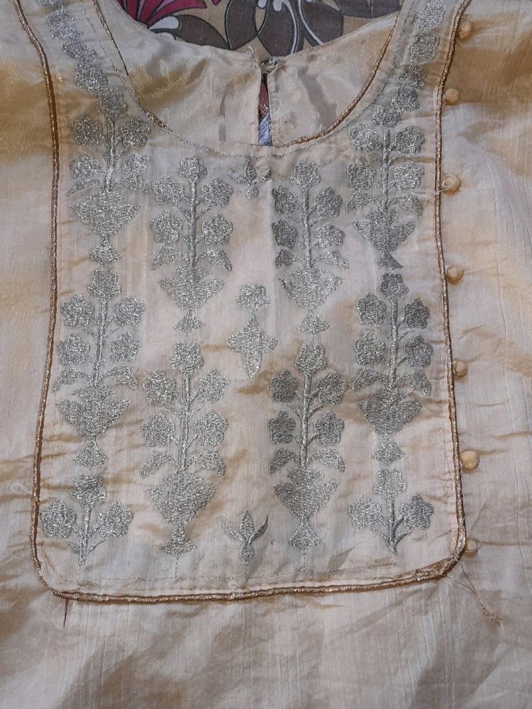 Kurti Silk Good Condition. Party's Wear Size L
