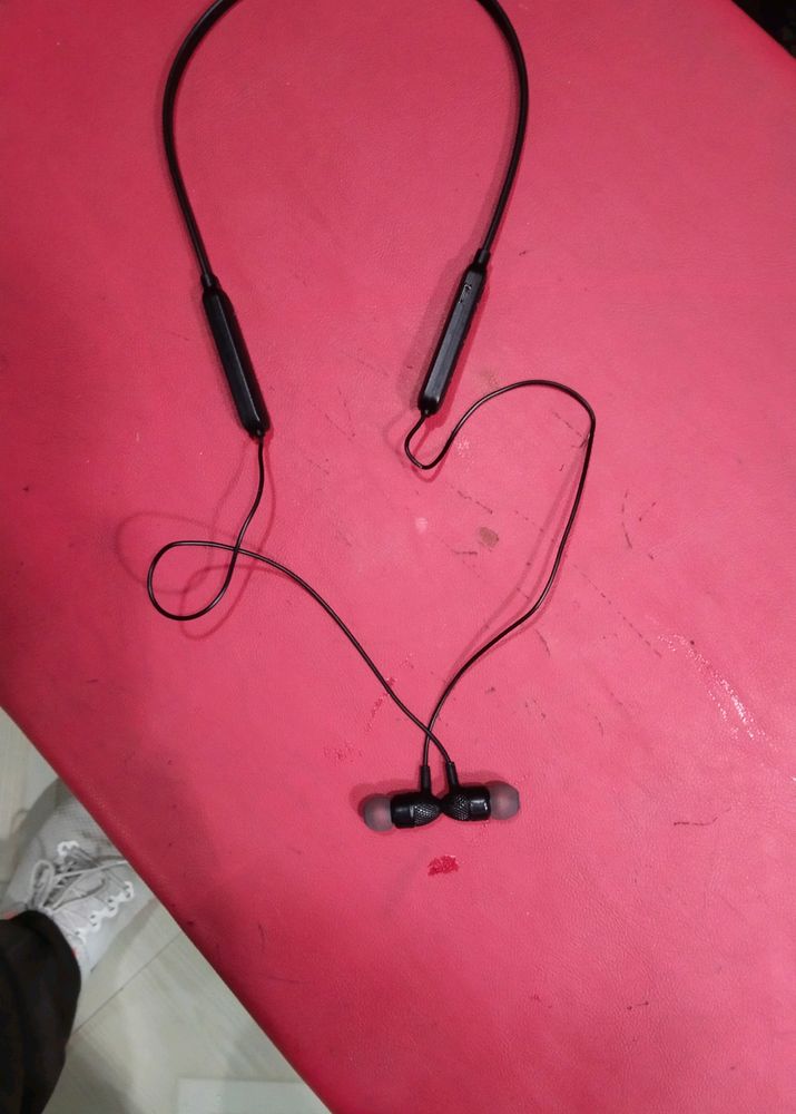 Neckband