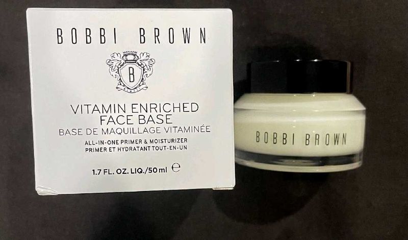 Bobbi Brown Vitamin Enriched Face Base