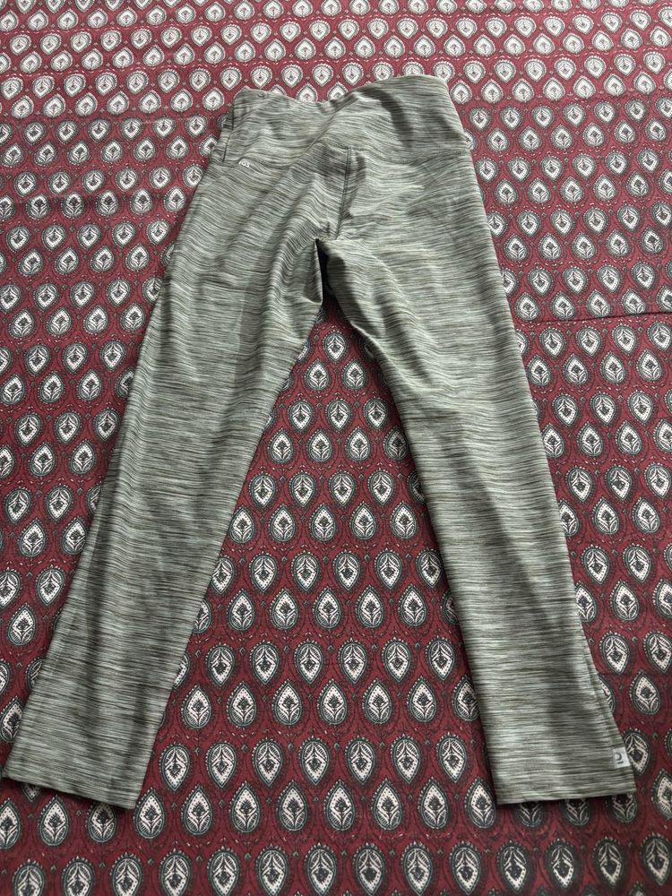 women slim fit legging