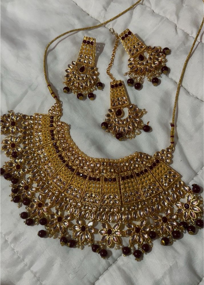 Unused Exquisite Gold Kundan Necklace Set with Ear