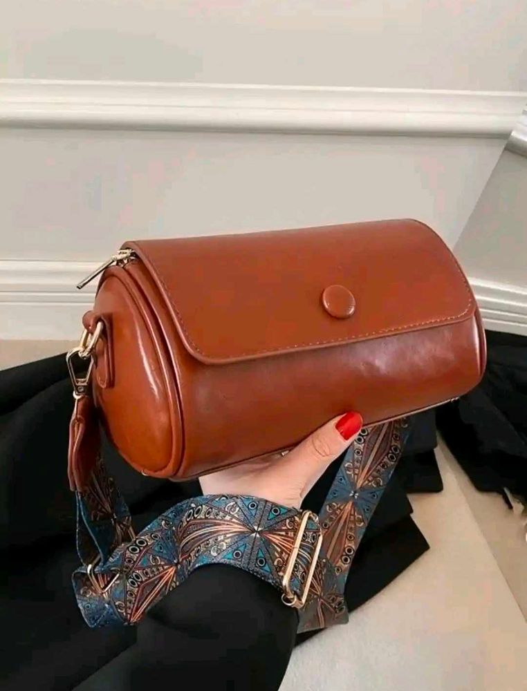👜PU Leather Barrel Crossbody Bag