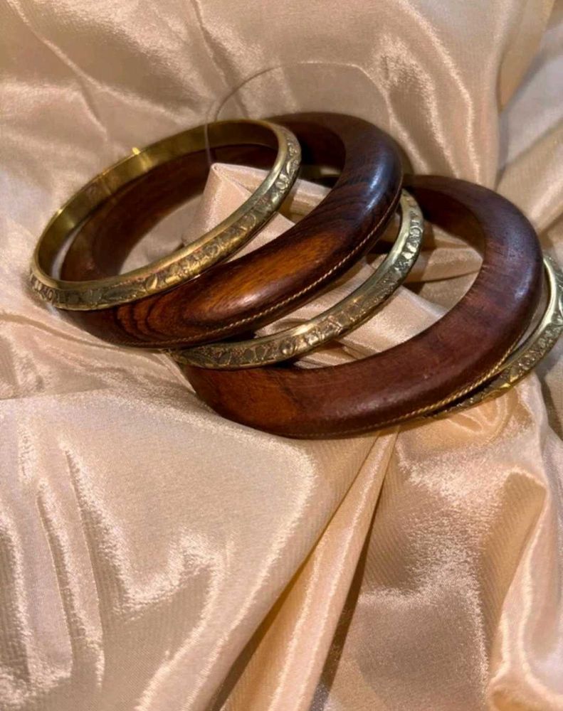 Unique Wooden &amp; Brass Bangle Set