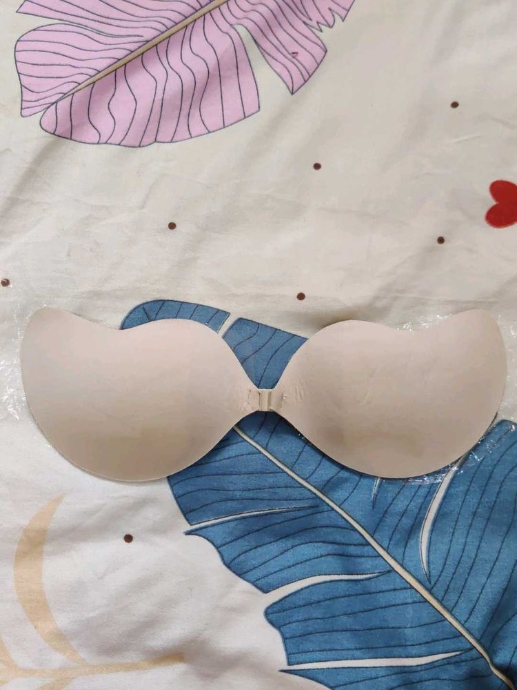 Stick-on Bra for Backless Outfits