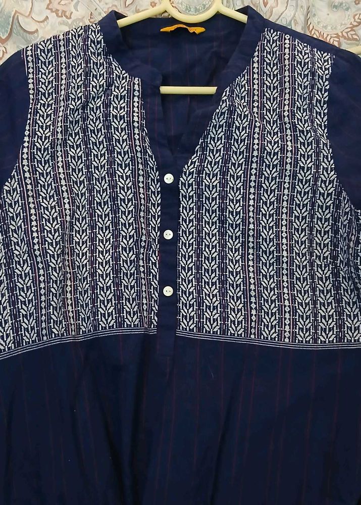 Elegant Navy Blue Kurta with White Print