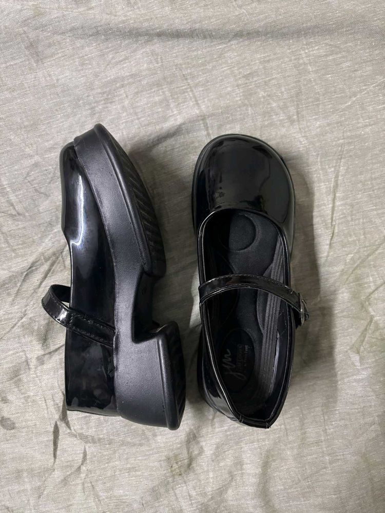 Black Patent Mary Jane Platform Heels