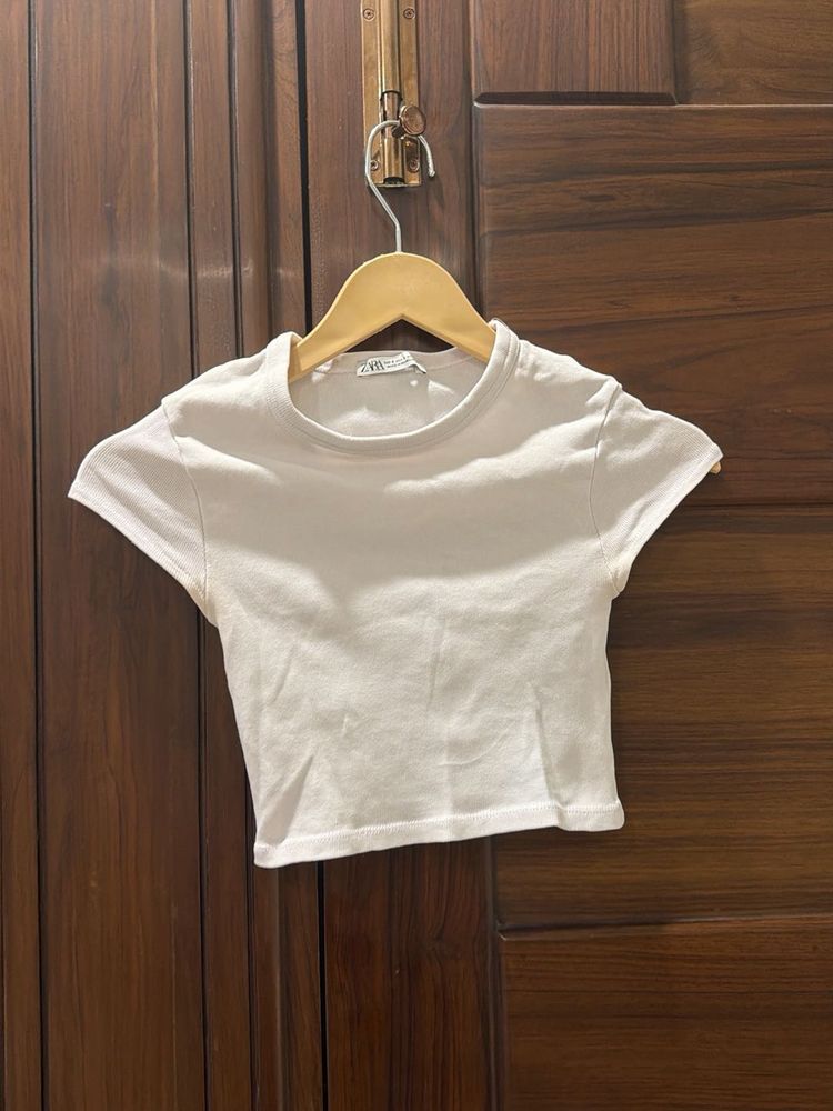 Basic White Cropped T-Shirt