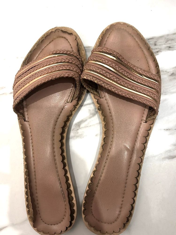 Stylish Women's Flat Sandals