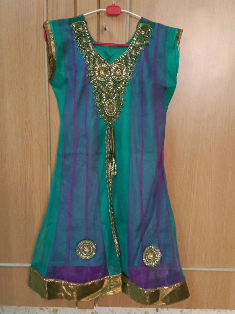 Beautiful Naira Cut Suit With Pant And Dhupatta