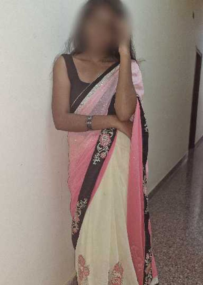 pink ombre saree with velvet border