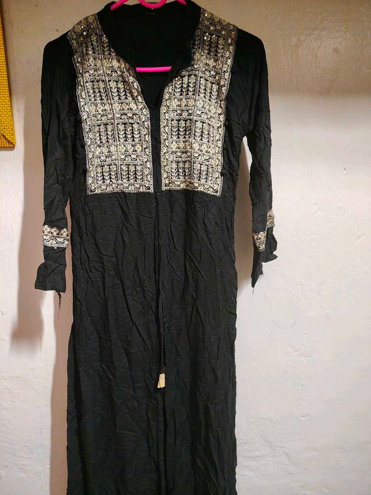 Black Embroidered Kurta