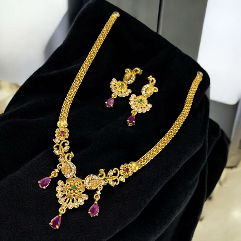 Elegant Peacock Design Necklace &amp; Earrings Set