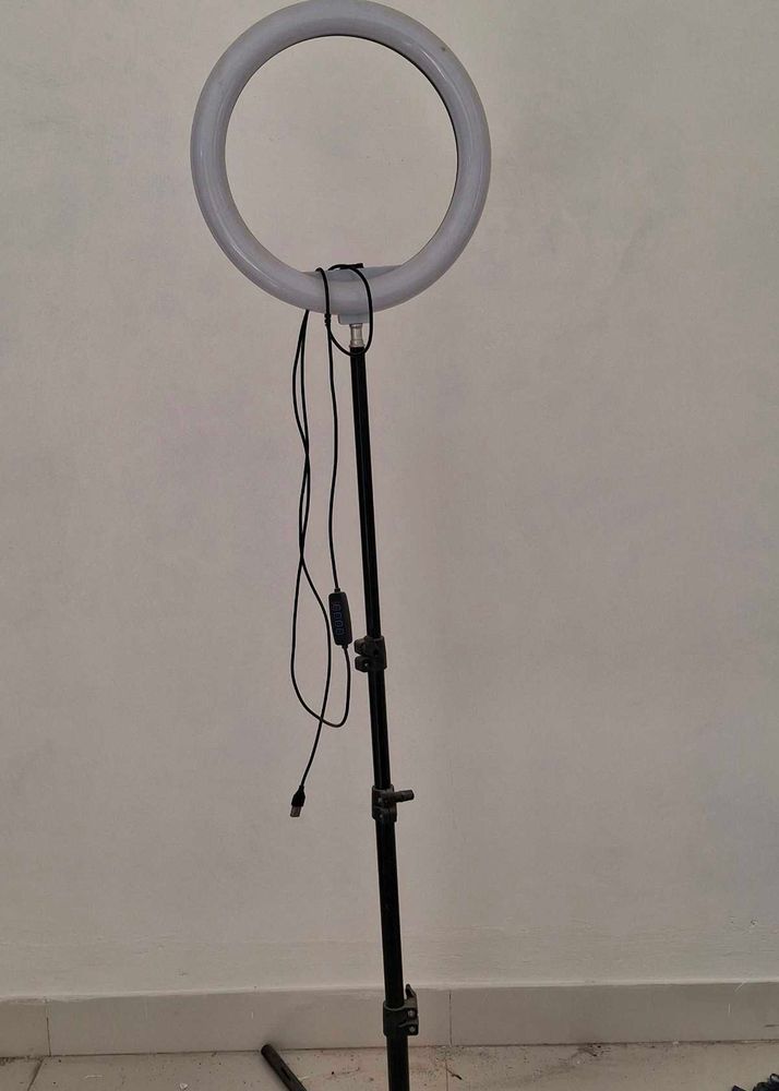 Adjustable Ring Light Stand
