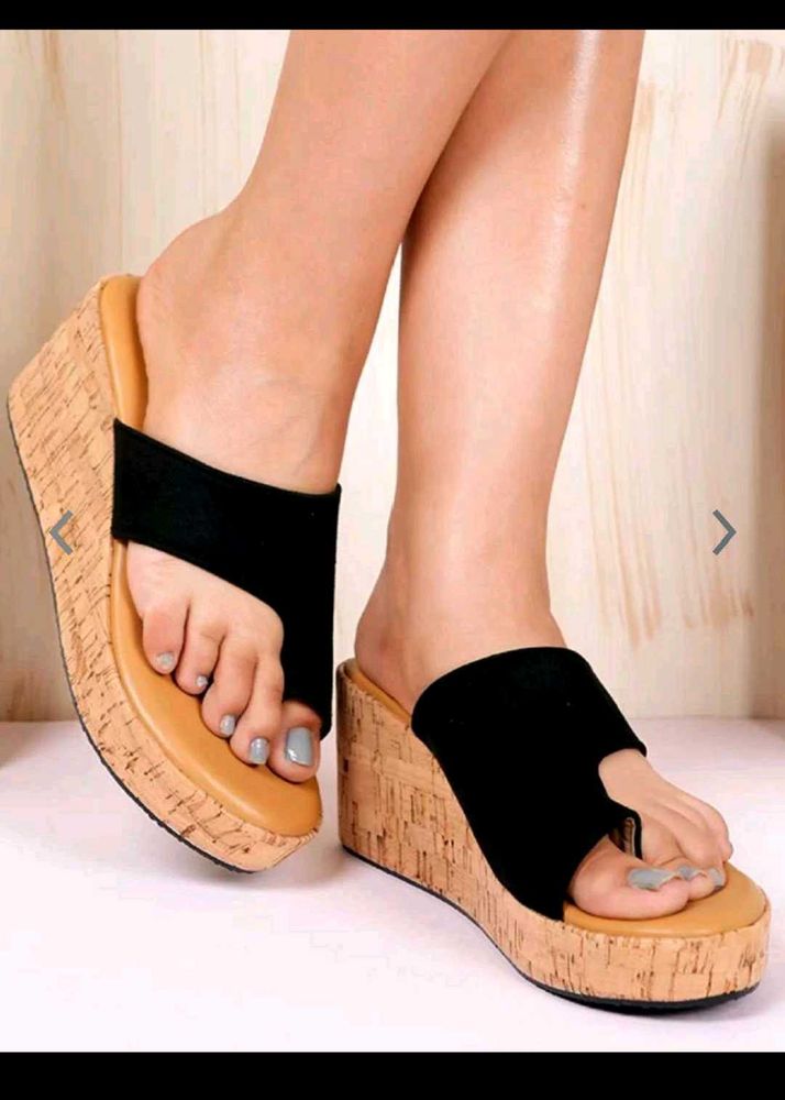 Chic Black Wedge Sandals