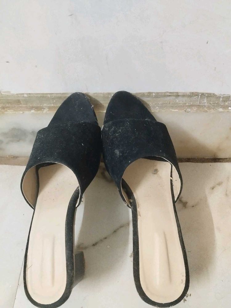 Stylish Black Mules