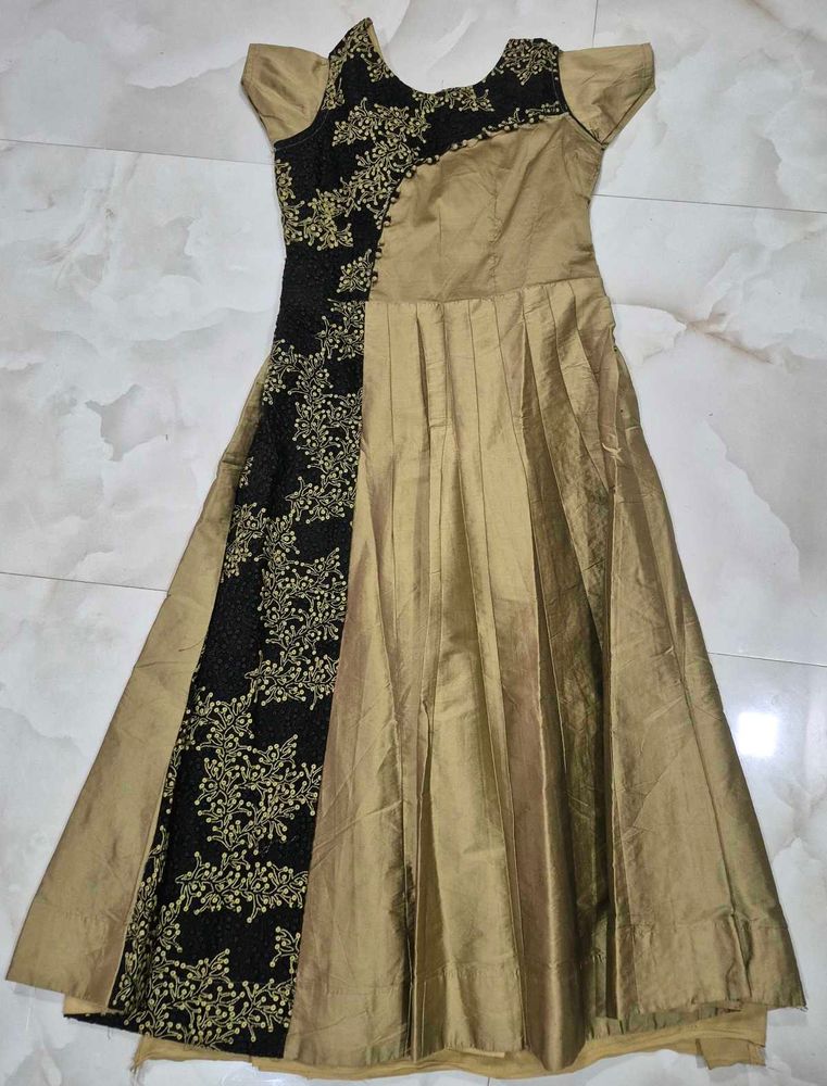 Elegant Gold &amp; Black Embroidered Gown