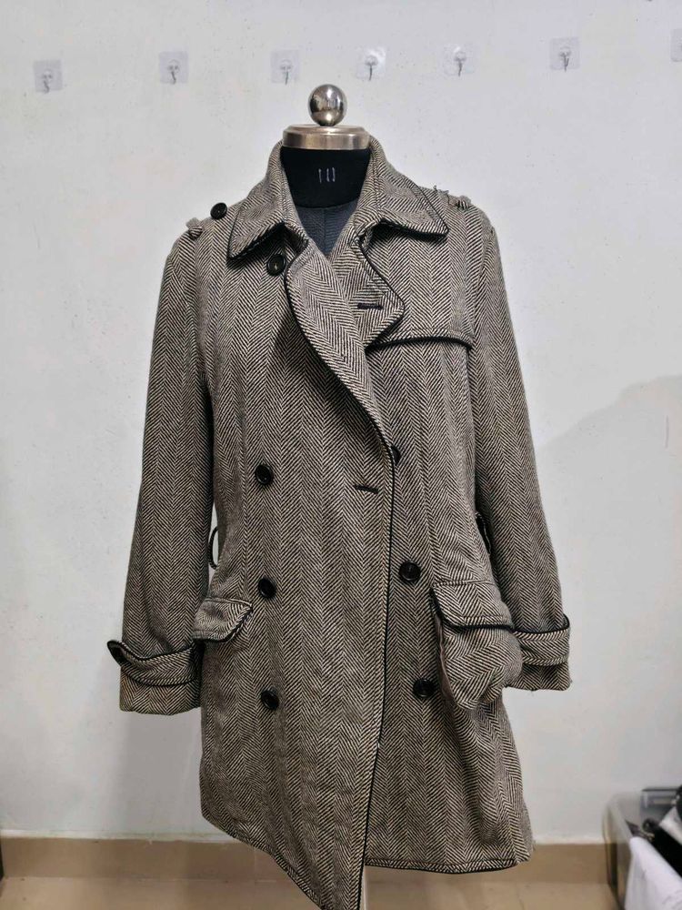 Stylish Herringbone Double-Breasted Coat